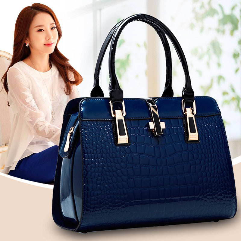 Classic Fashionable Leather  Handbag ‒ Elegant Daily Tote