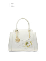 Pearl white send gift bag
